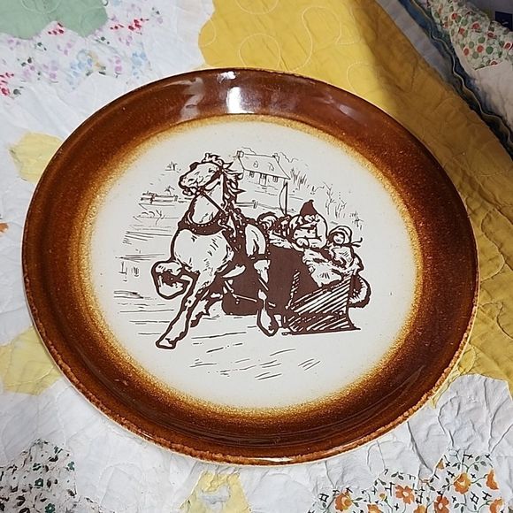 HAB Crocks Potteries **Rare Plate** - Picture 1 of 5